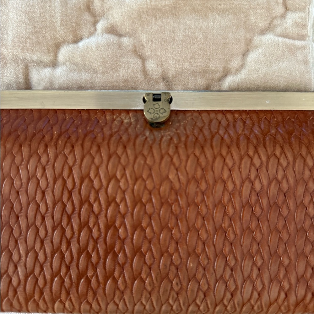 Patricia Nash Textured Vintage Wallet